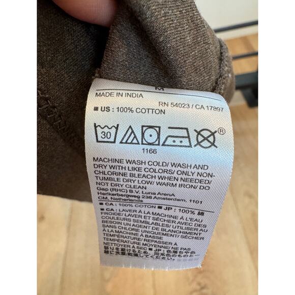 Banana Republic Men’s Luxe Touch Performance Tee – Brown – Size Medium - Picture 3 of 7